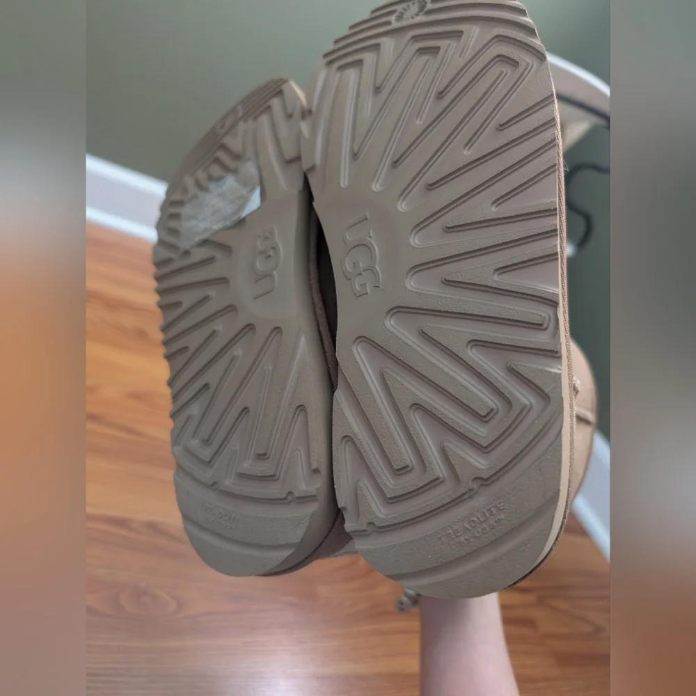 UGG Classic Short II